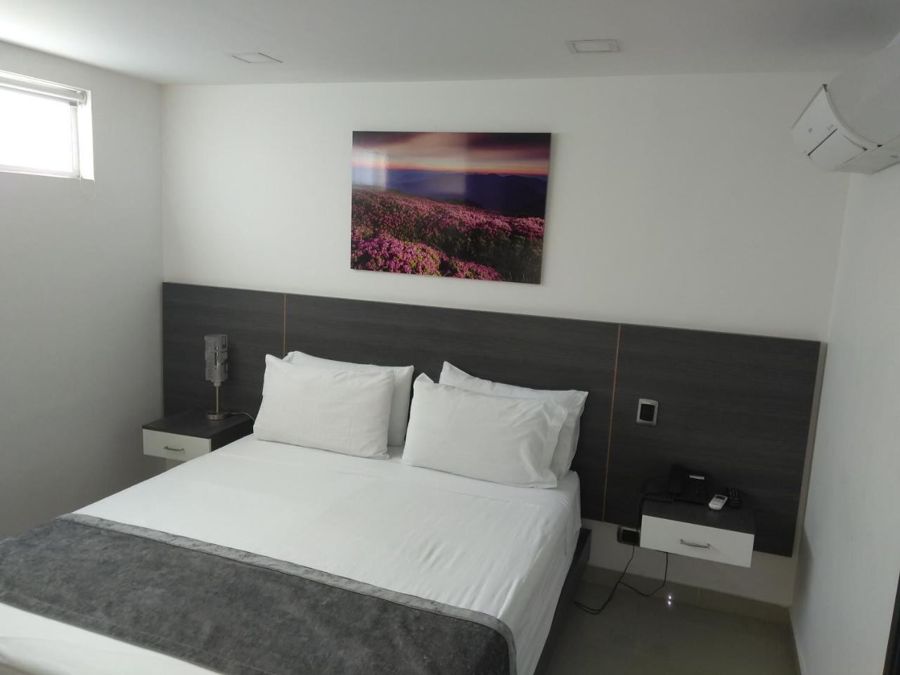 Calle 10 Express Hotel Медельин Экстерьер фото
