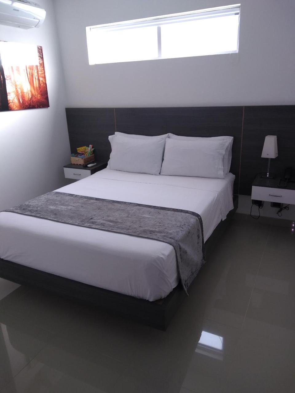 Calle 10 Express Hotel Медельин Экстерьер фото