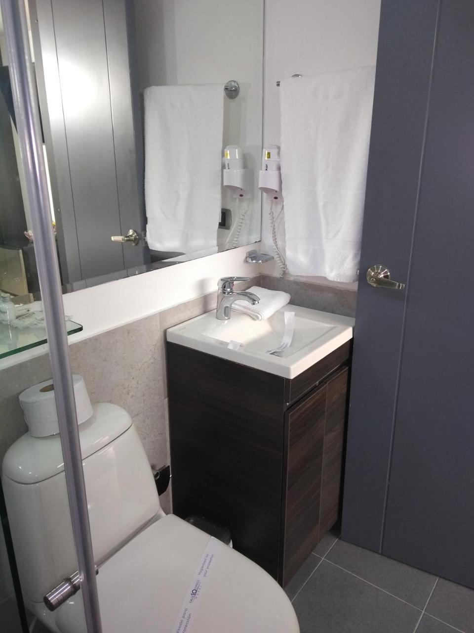Calle 10 Express Hotel Медельин Экстерьер фото