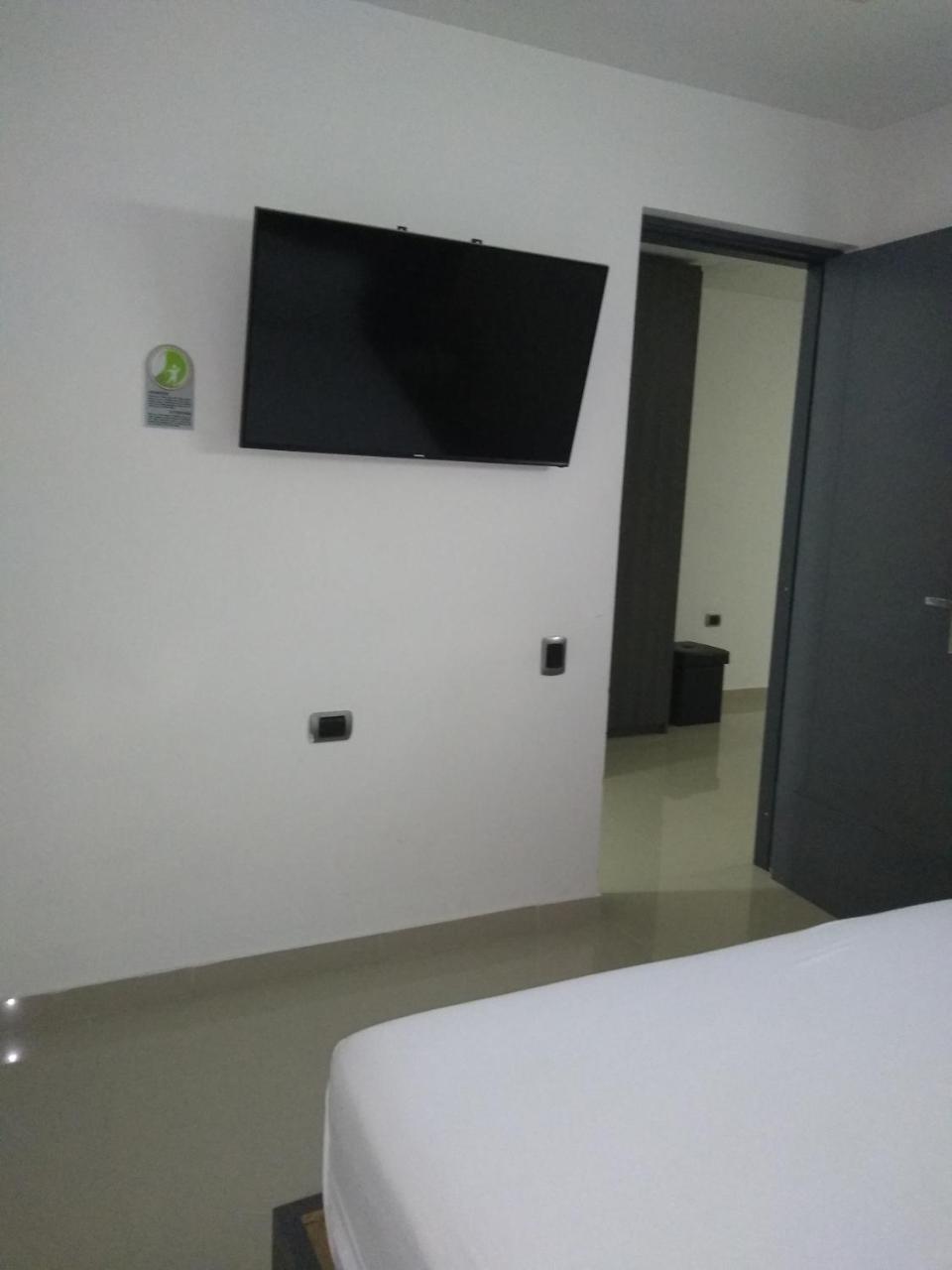 Calle 10 Express Hotel Медельин Экстерьер фото