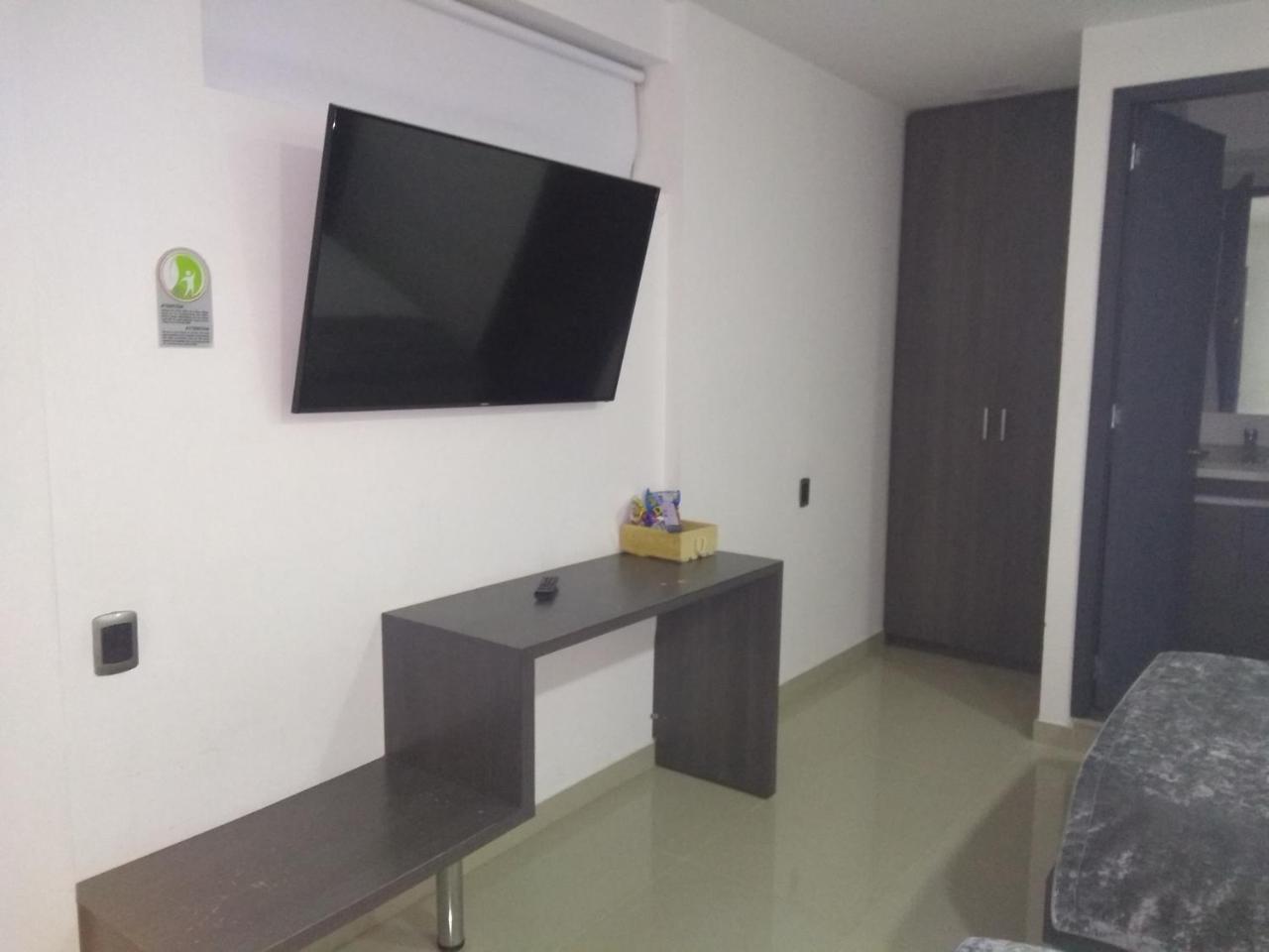 Calle 10 Express Hotel Медельин Экстерьер фото